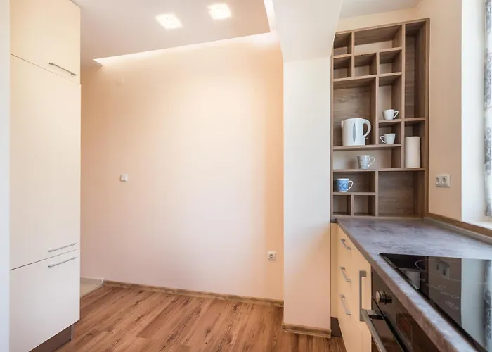 Private In Chayka Near The Sea Garden Апартамент Варна